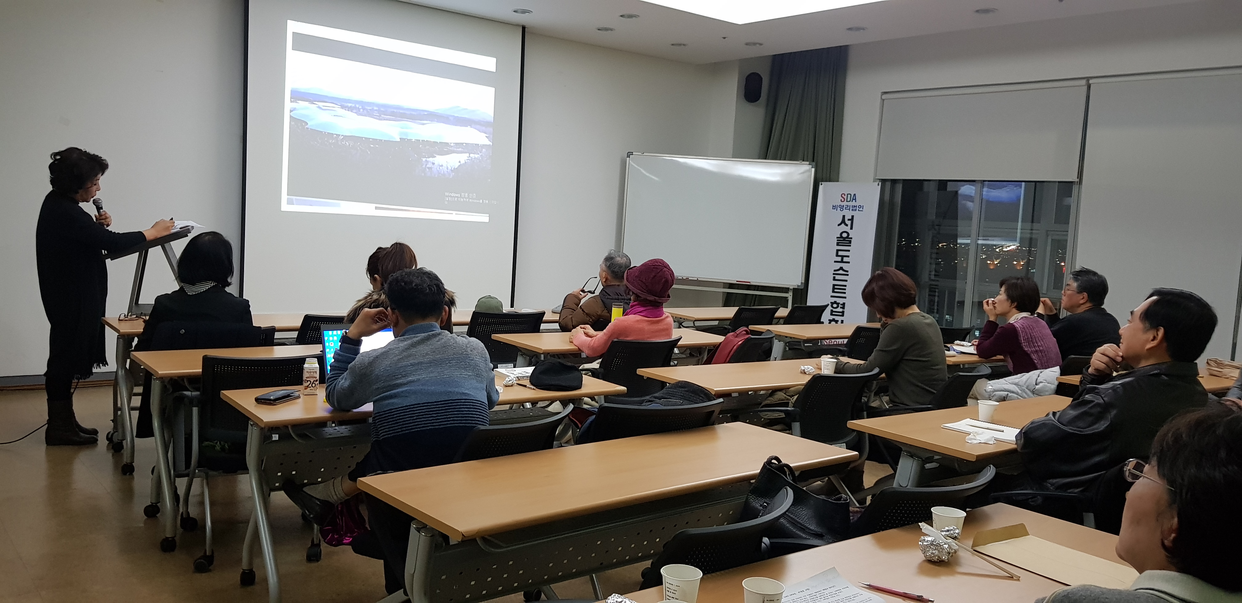 도슨트발표수업2.jpg